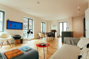 3 Bedroom Penthouse with terrace and skyline in Battersea